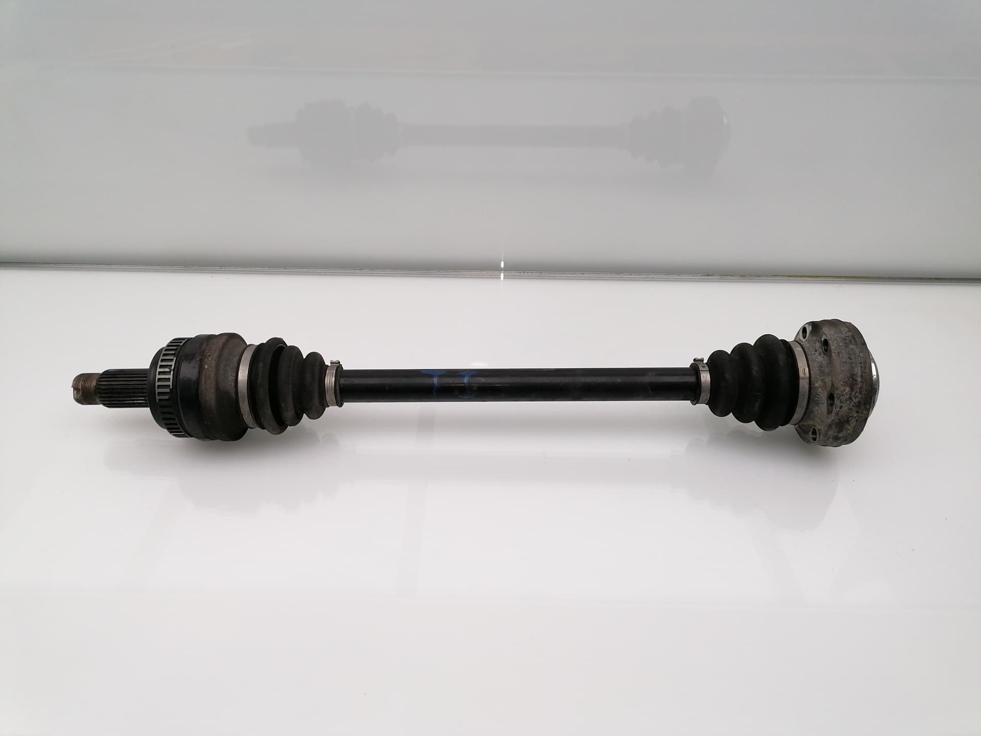 Transmision trasera izquierda BMW X3 (E83)