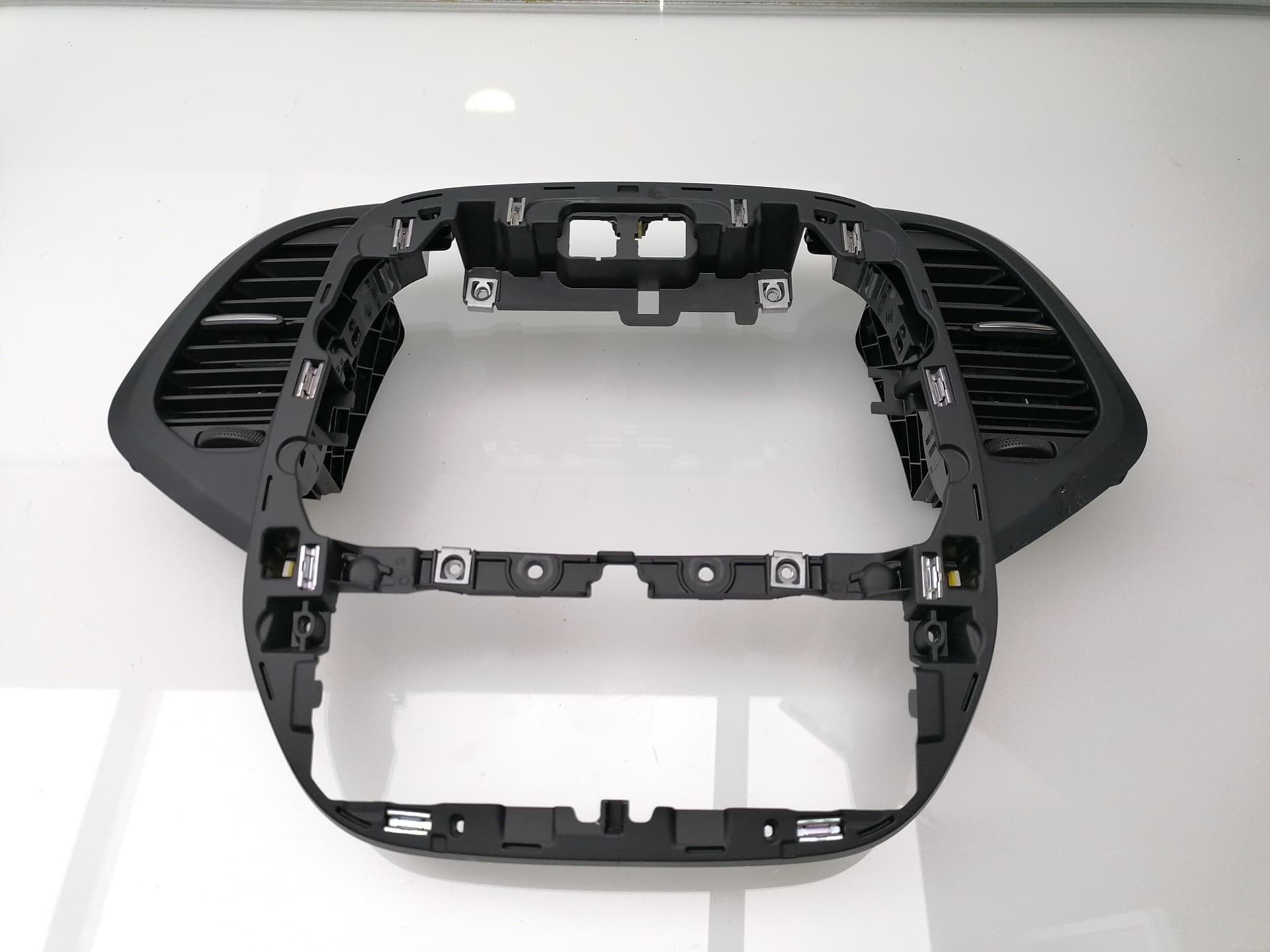 Plastico RENAULT CLIO IV