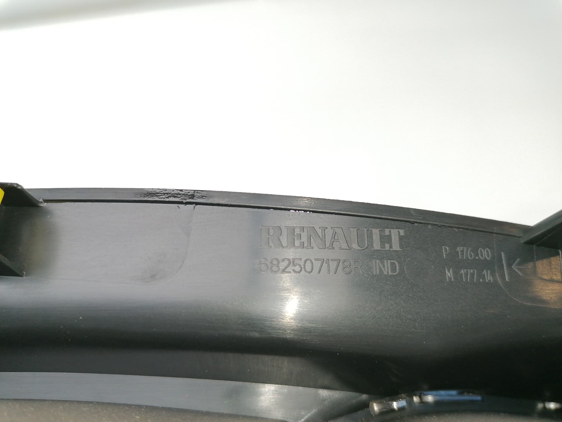 Plastico RENAULT CLIO IV 2