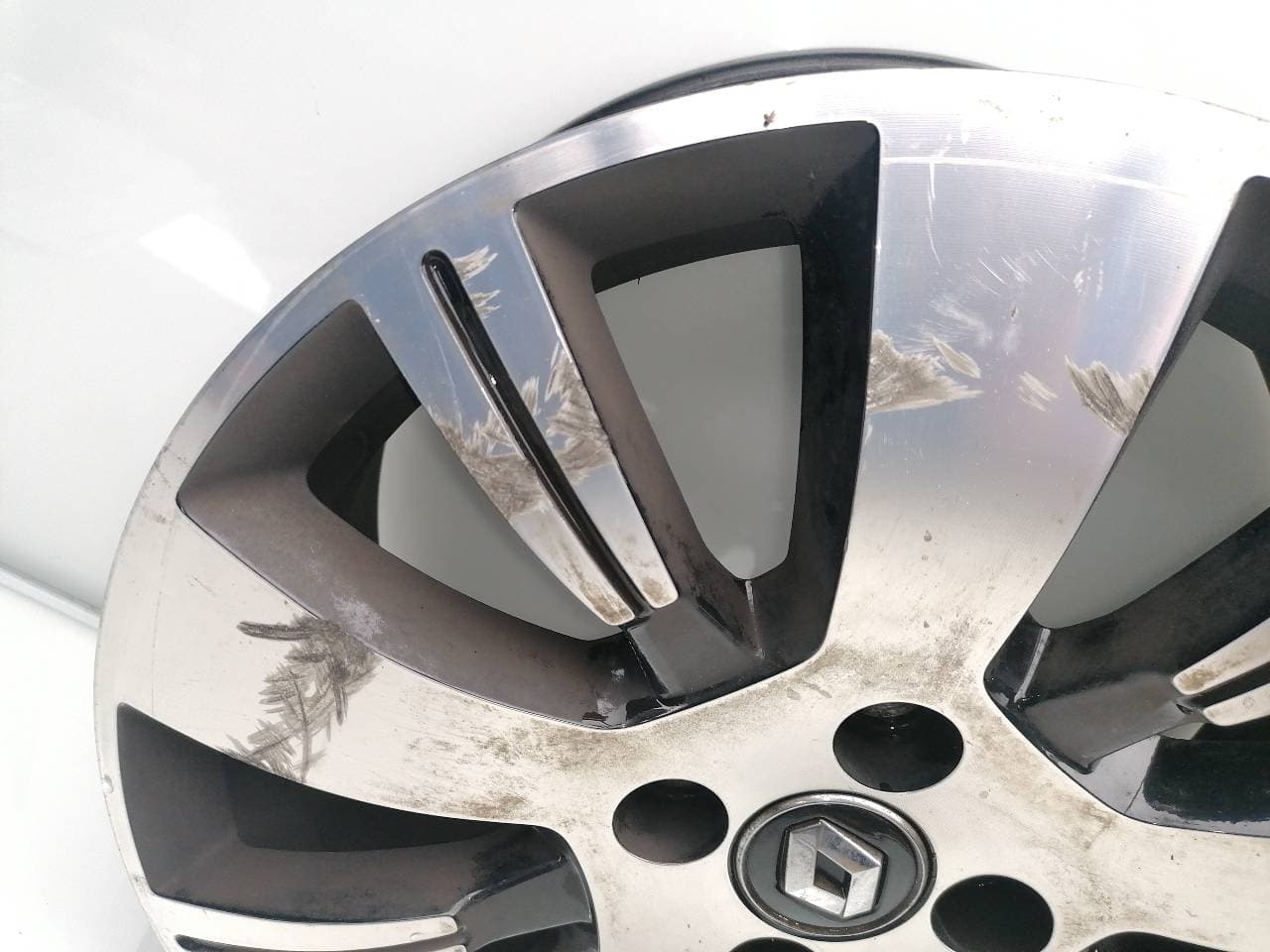 Llanta RENAULT CLIO IV 4
