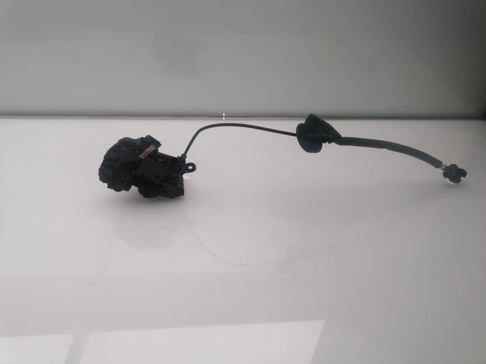 Cerradura puerta trasera izquierda RENAULT CLIO IV