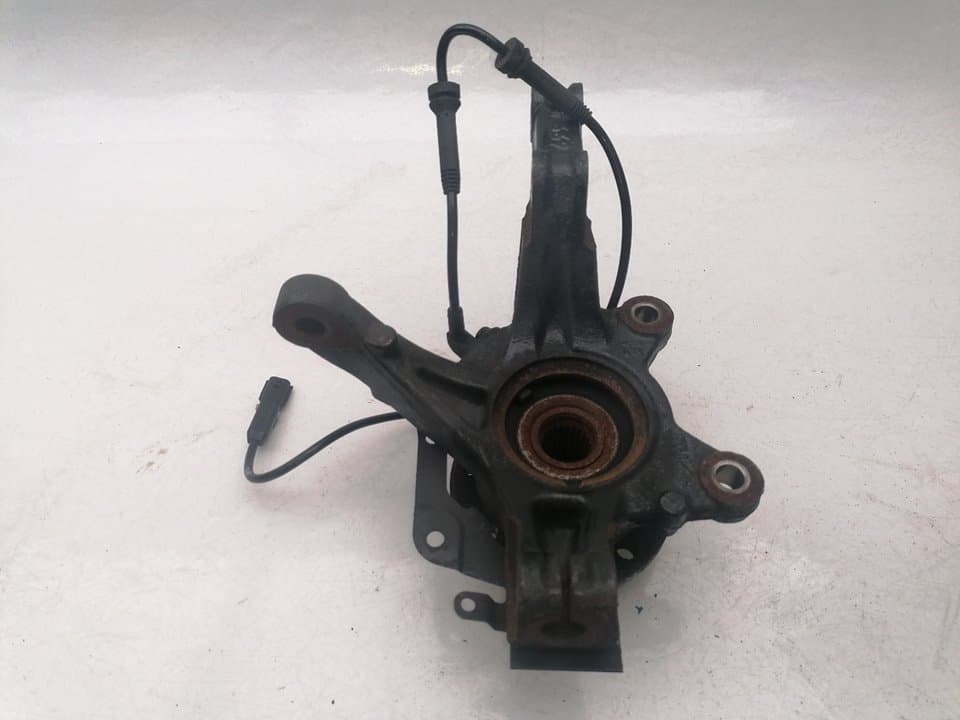 Mangueta delantera izquierda RENAULT CLIO IV 5