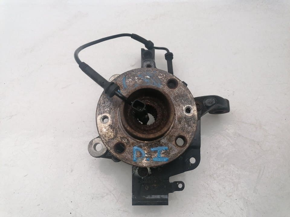 Mangueta delantera izquierda RENAULT CLIO IV
