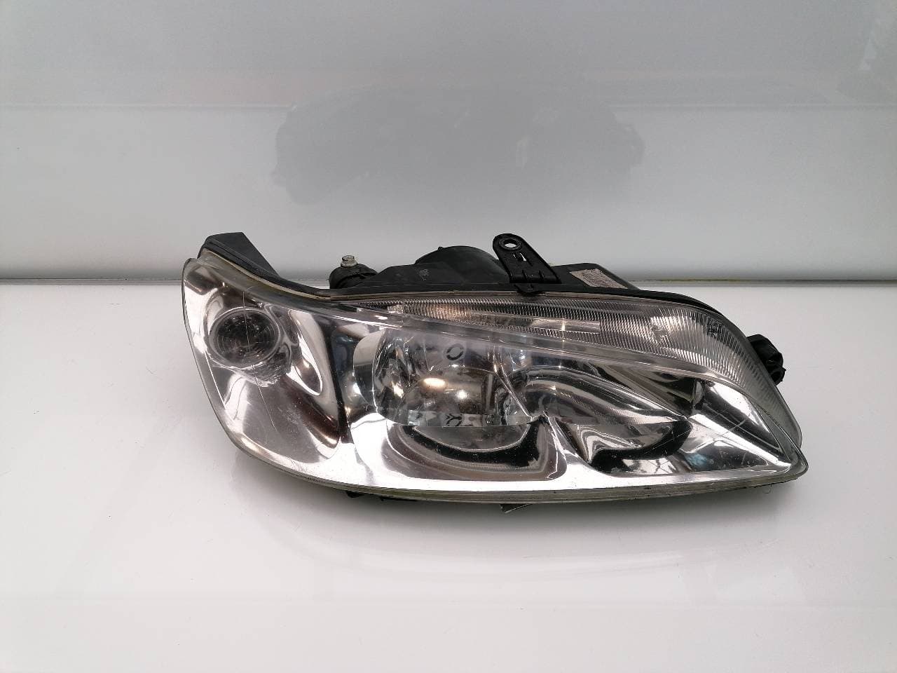 Faro derecho PEUGEOT 306 BERLINA 3/4/5 PUERTAS (S2)