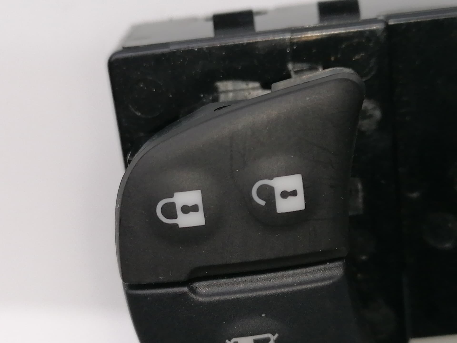 Mando elevalunas delantero izquierdo NISSAN QASHQAI (J11) 3