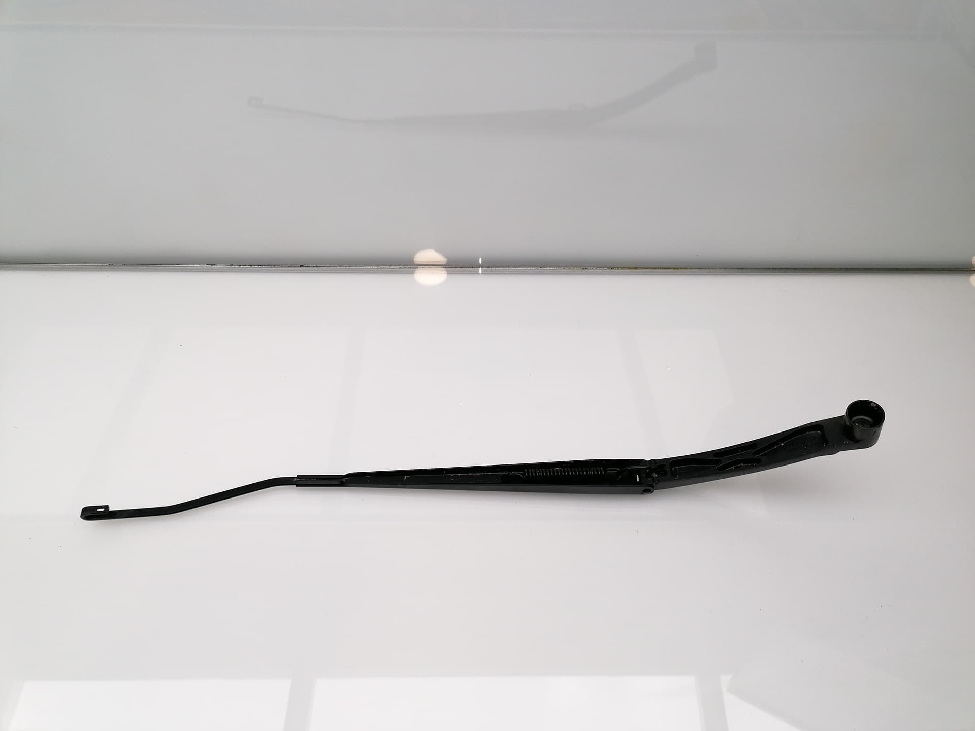 Brazo limpia delantero derecho NISSAN QASHQAI (J11) 2