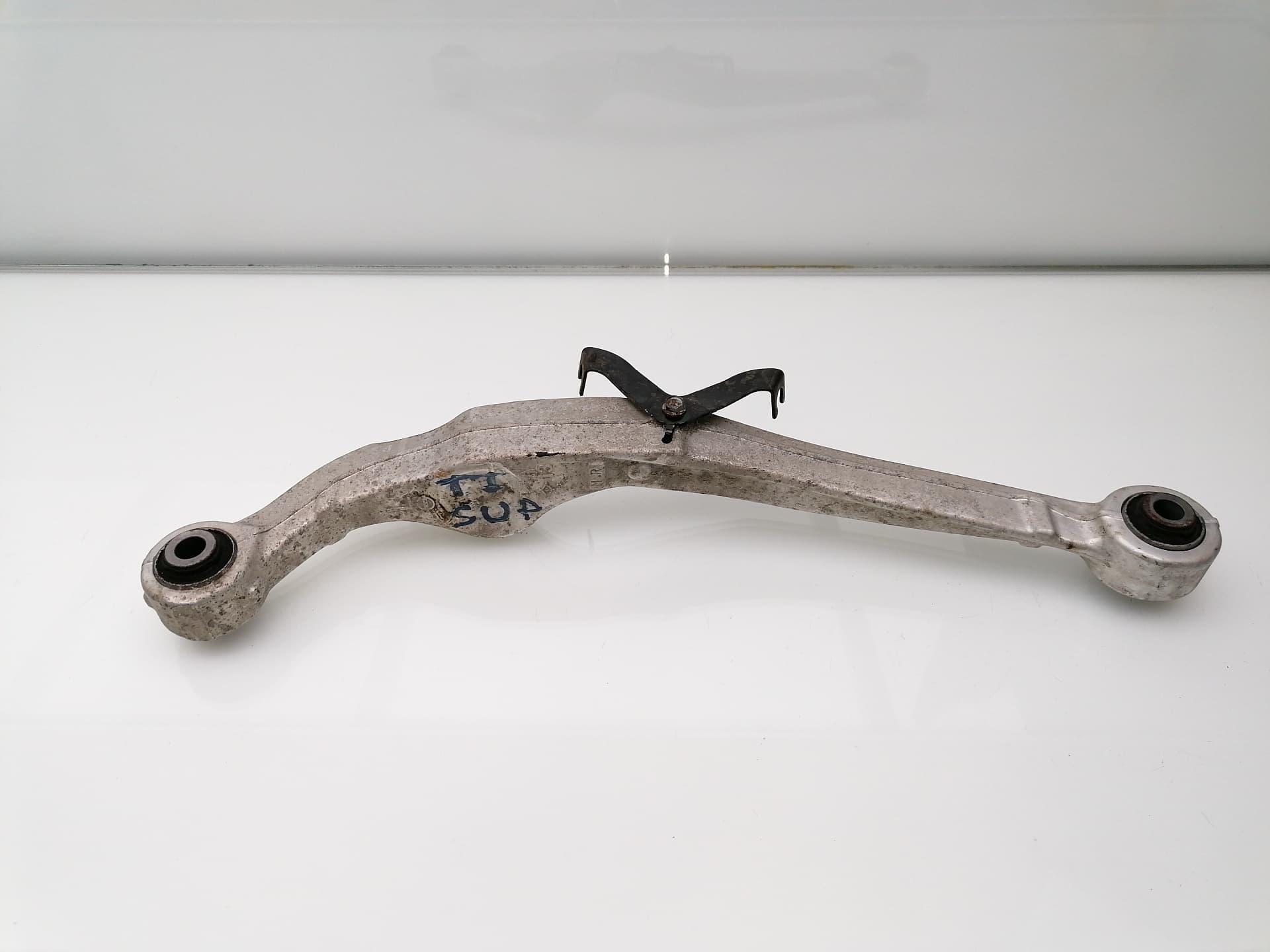 Brazo suspension superior trasero izquierdo NISSAN QASHQAI (J11)