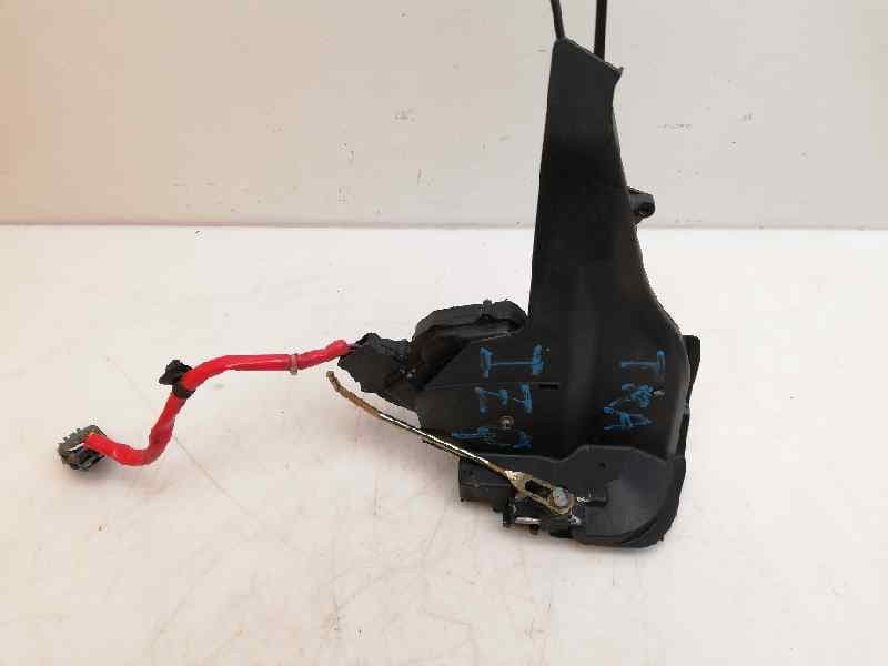 Cerradura puerta trasera izquierda TOYOTA RAV 4 (A2) 4