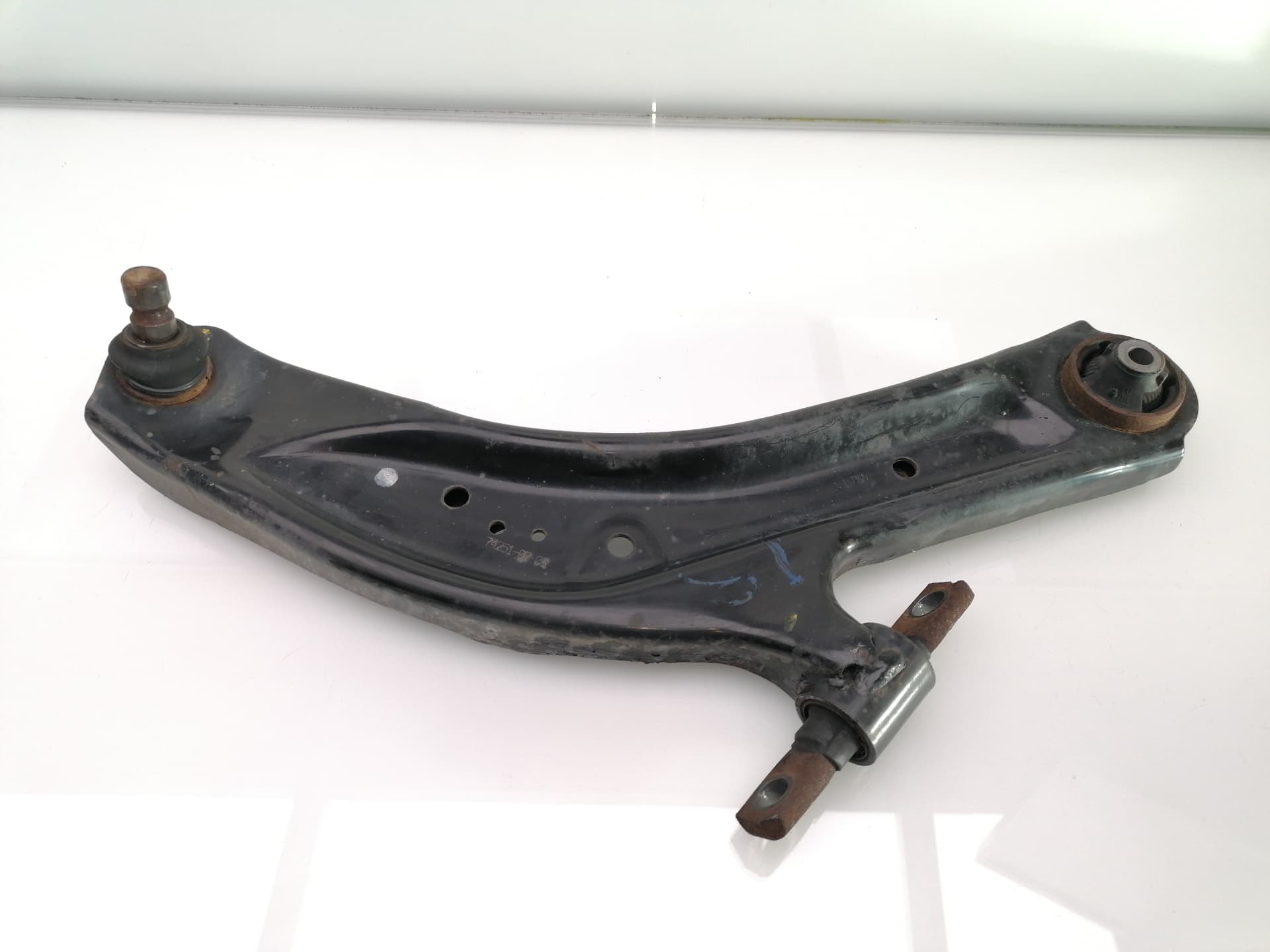 Brazo suspension inferior delantero derecho NISSAN X-TRAIL (T31)