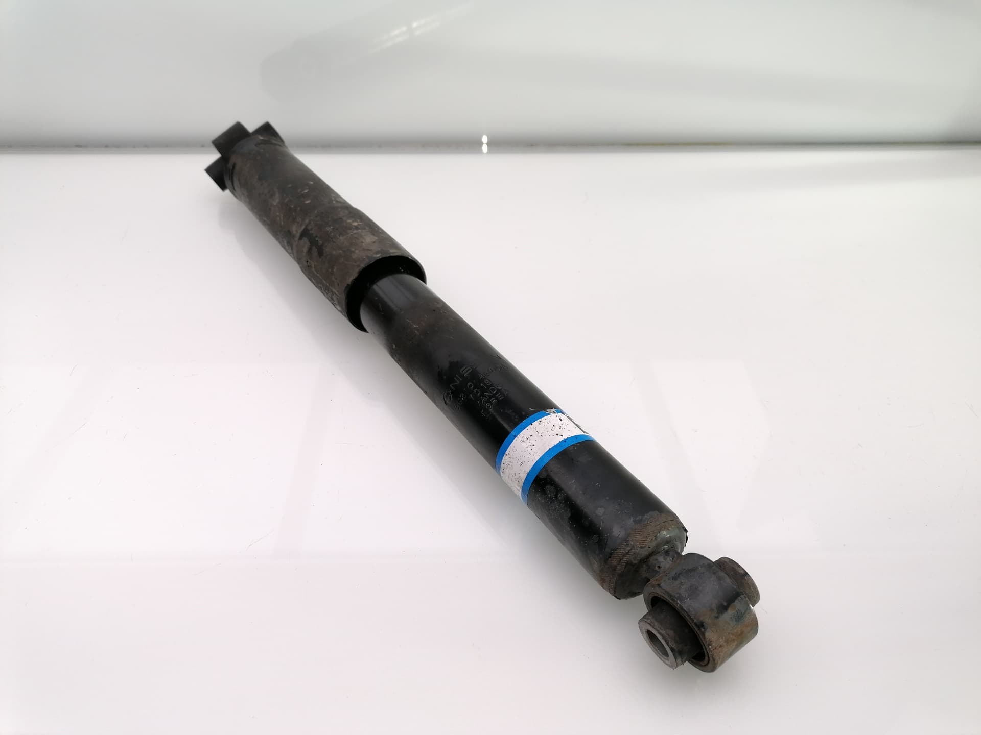 Amortiguador trasero derecho NISSAN X-TRAIL (T31) 4