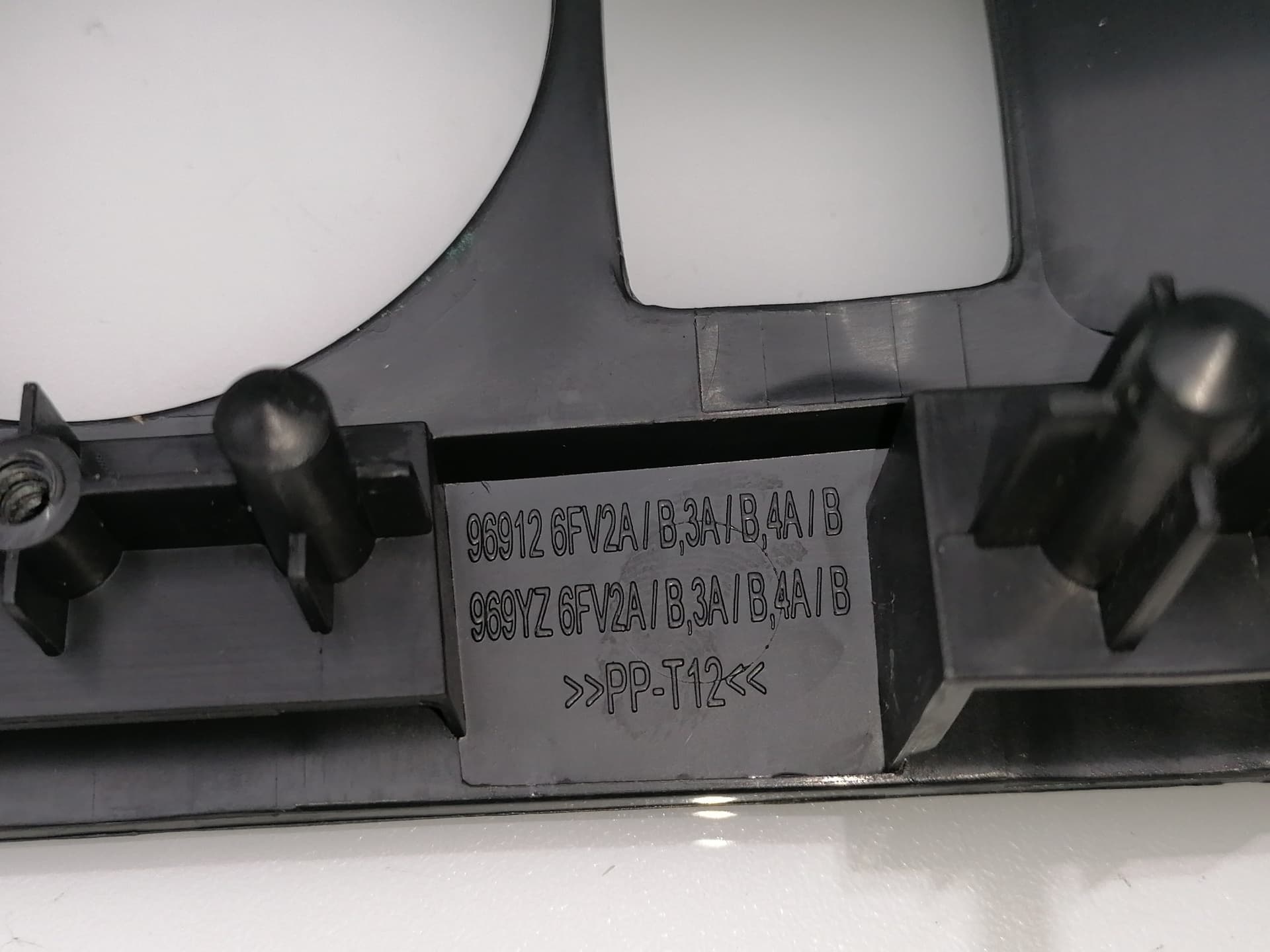 Plastico NISSAN X-TRAIL (T31) 3