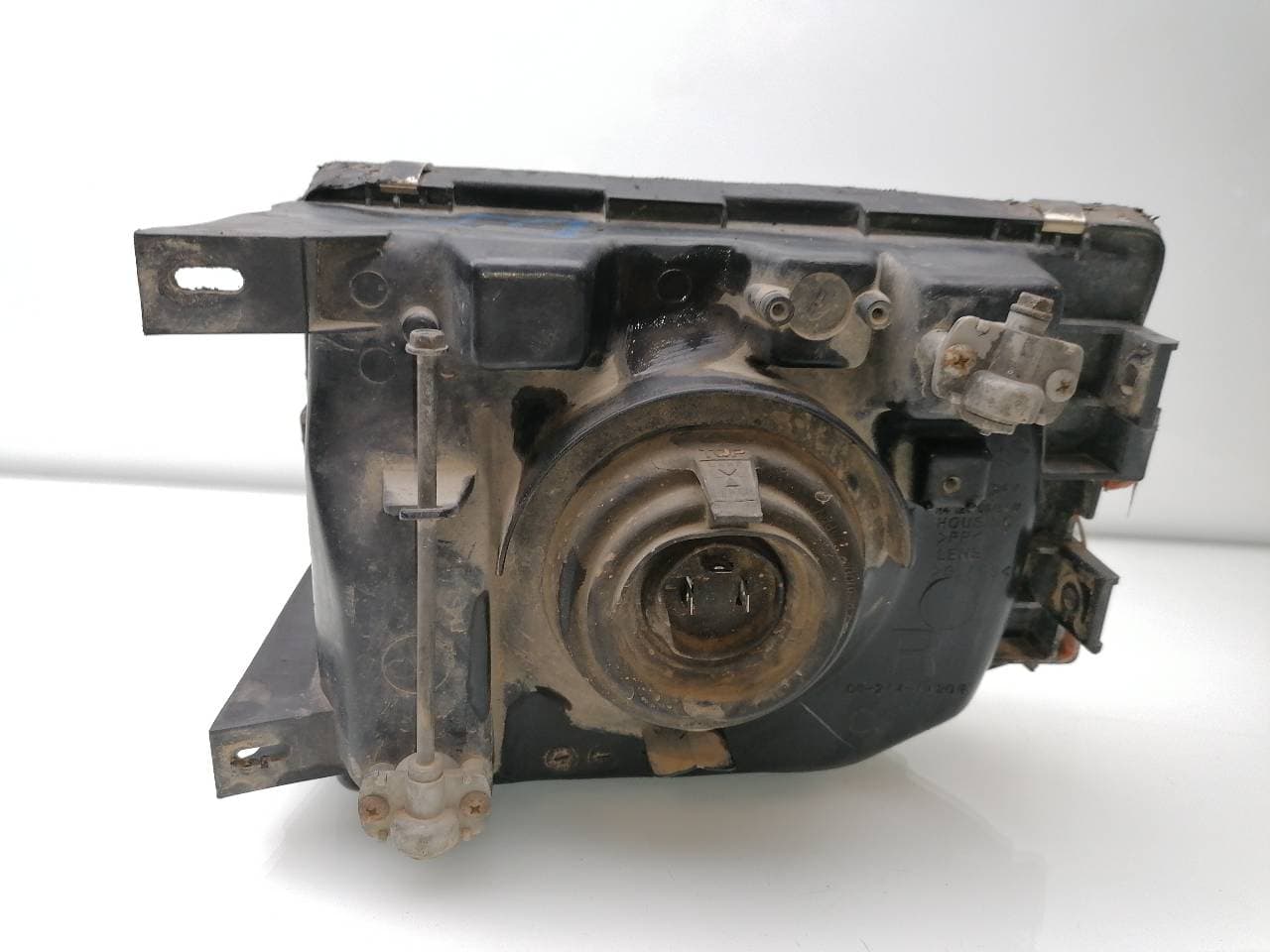Faro derecho MITSUBISHI MONTERO (V20/V40) 3