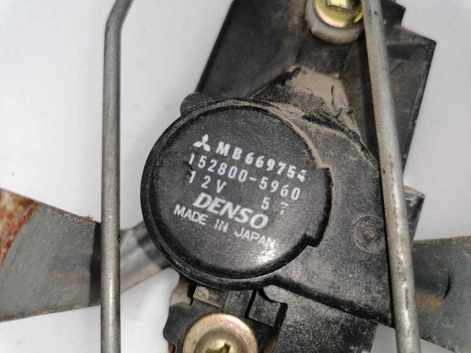 Cerradura puerta trasera derecha MITSUBISHI MONTERO (V20/V40) 2
