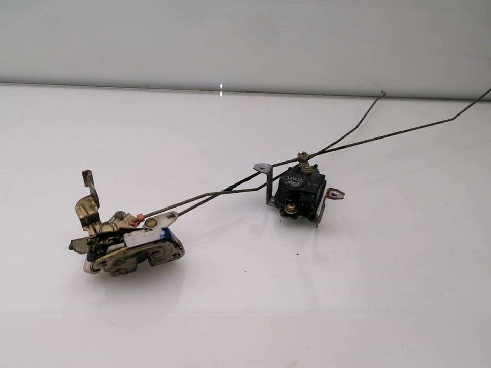 Cerradura puerta trasera izquierda MITSUBISHI MONTERO (V20/V40)