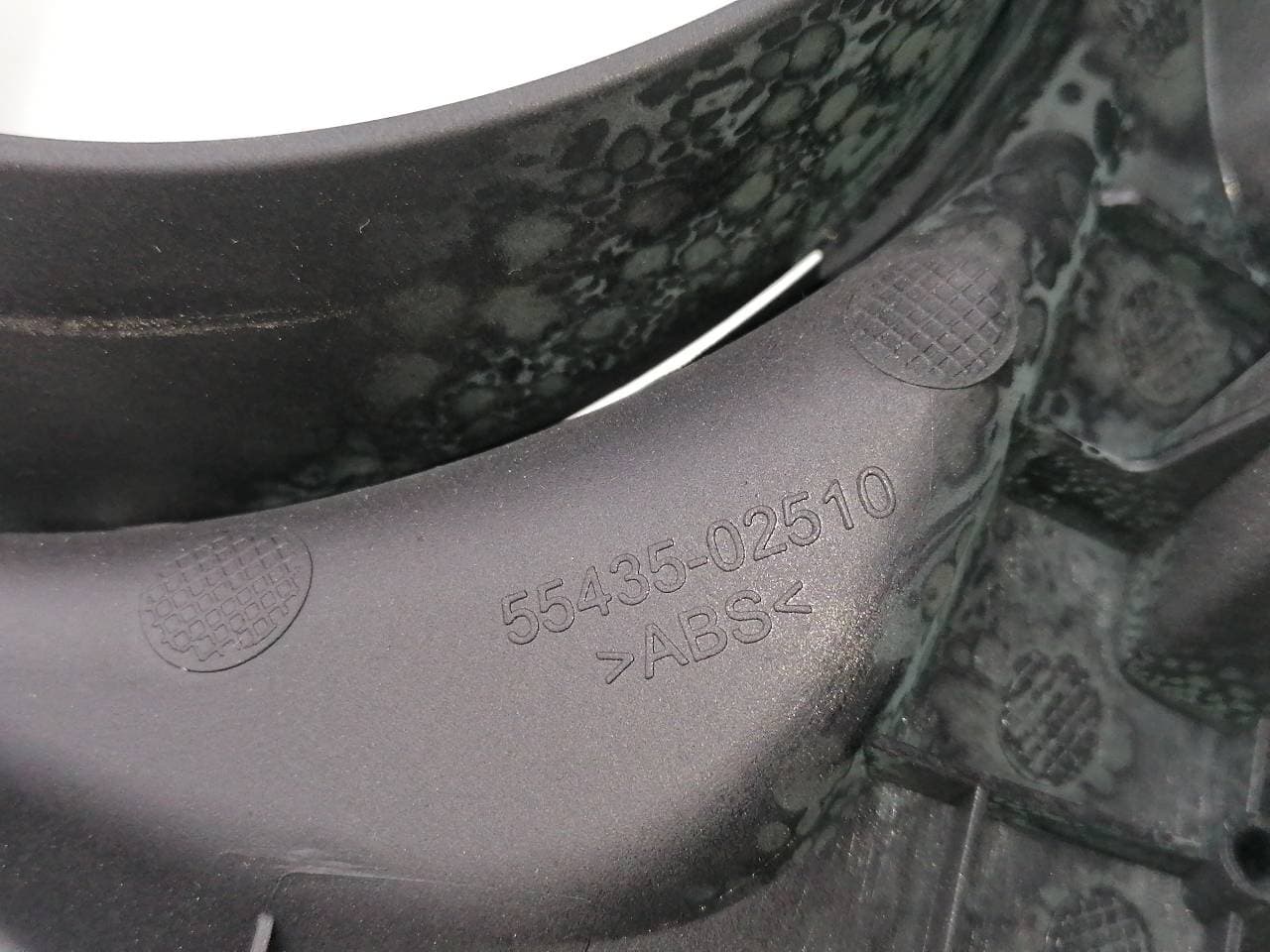 Plastico TOYOTA AURIS 3