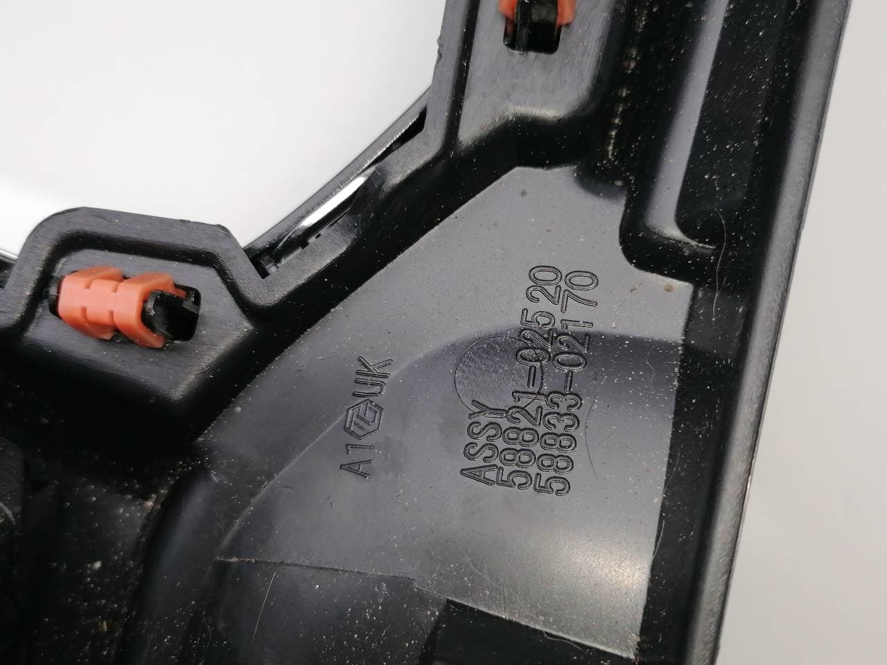 Plastico TOYOTA AURIS 3