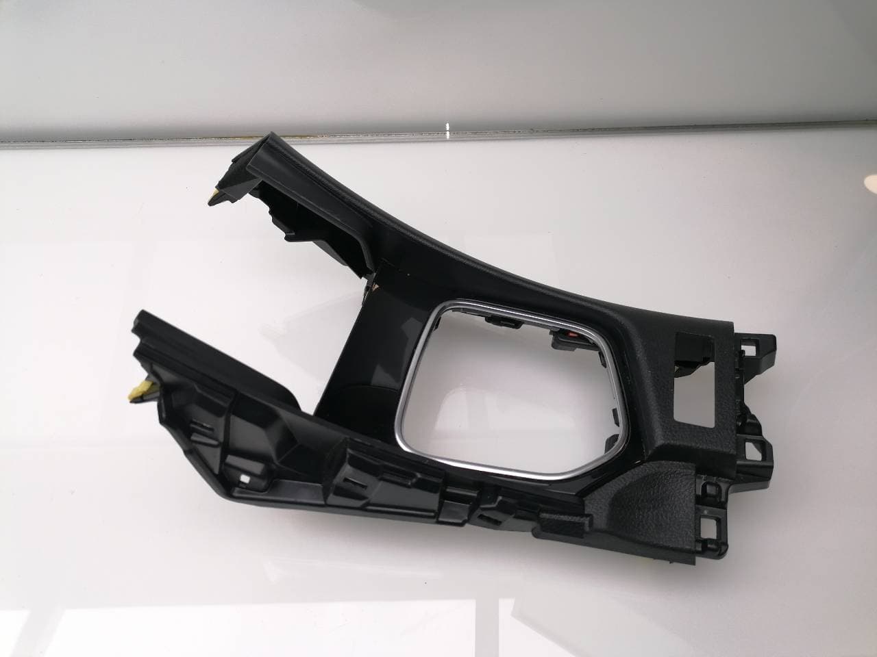 Plastico TOYOTA AURIS