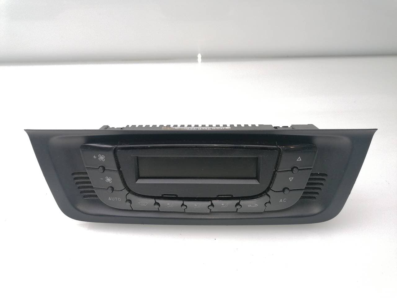 Recambio SEAT IBIZA SC (6J1) ref. 6J0820043B