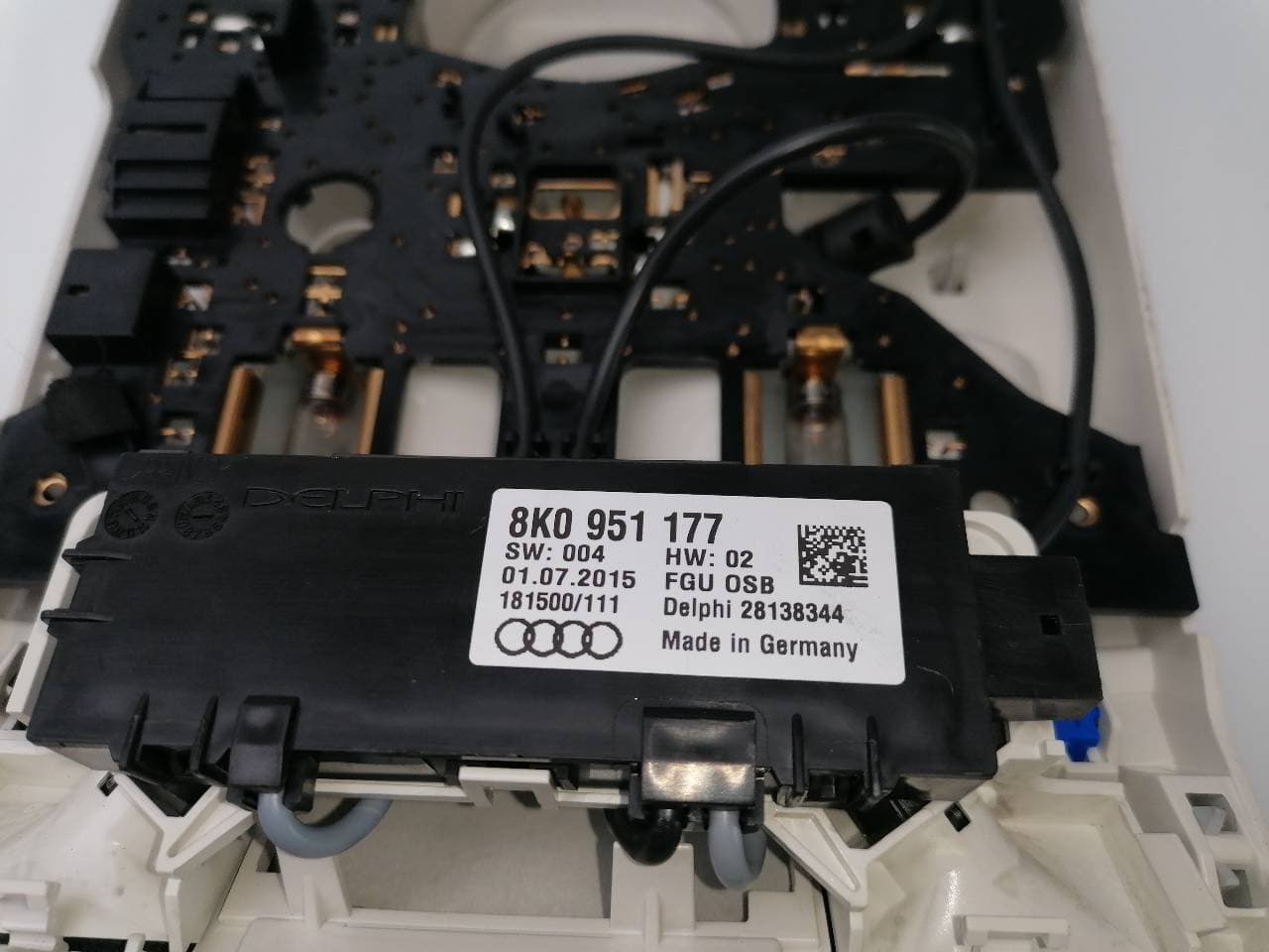 Luz interior AUDI A4 AVANT (8E) 4