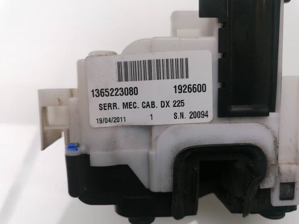 Cerradura puerta delantera derecha PEUGEOT BIPPER 2