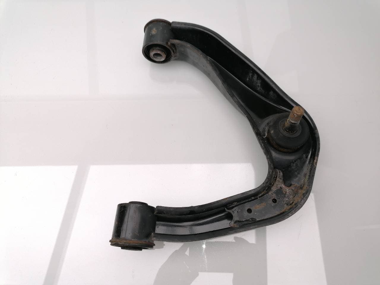 Brazo suspension superior delantero izquierdo NISSAN NP300 PICK-UP (D23) 2