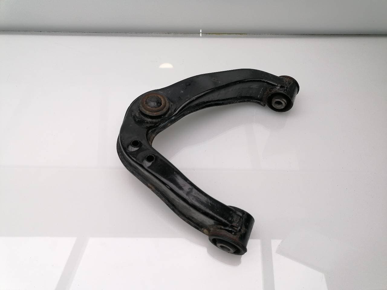 Brazo suspension superior delantero derecho NISSAN NP300 PICK-UP (D23)