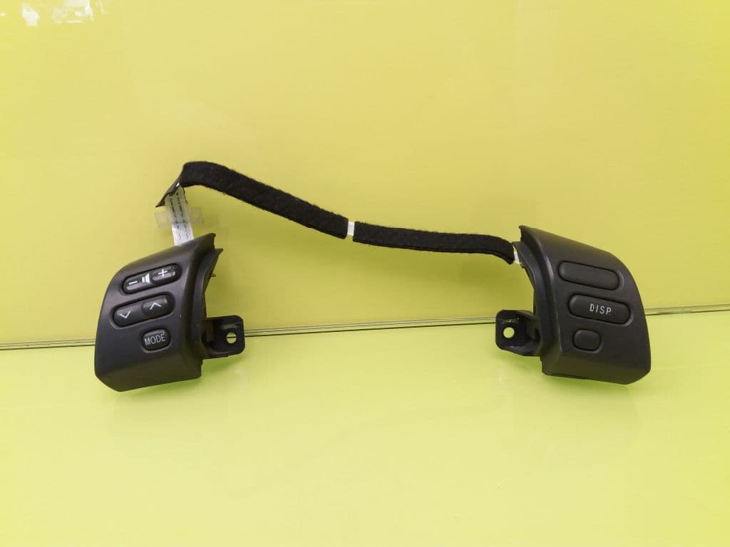 Mando volante TOYOTA COROLLA VERSO (R1)