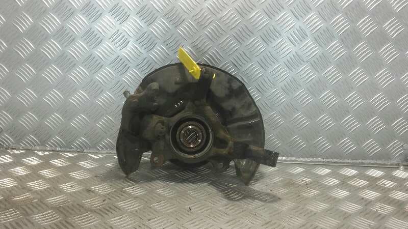 Mangueta delantera izquierda TOYOTA COROLLA VERSO (R1) 2