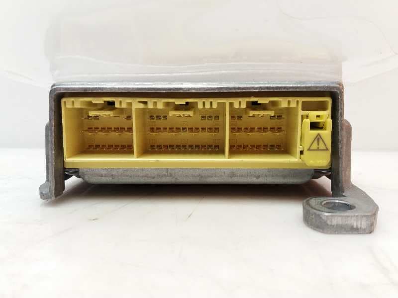 Centralita airbag TOYOTA COROLLA VERSO (R1) 3
