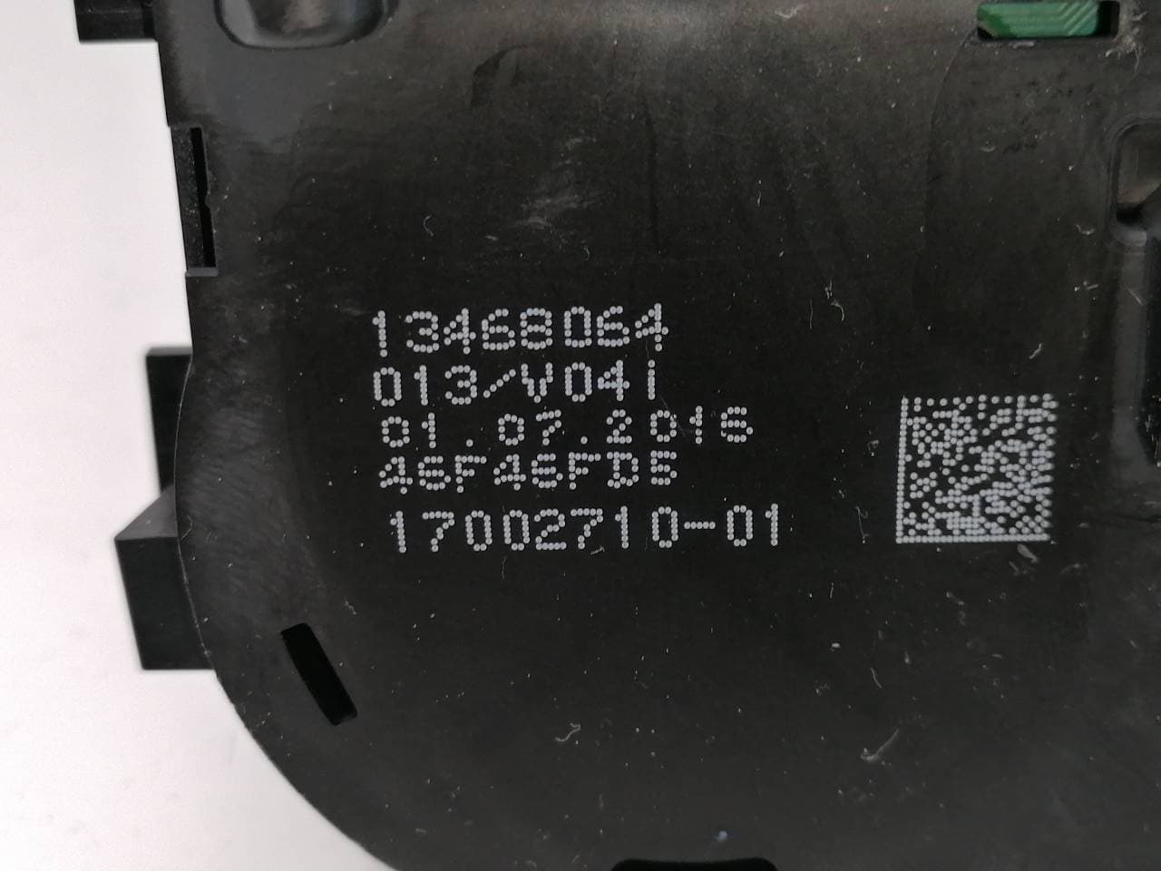 Recambio OPEL CORSA E ref. 13468064 2
