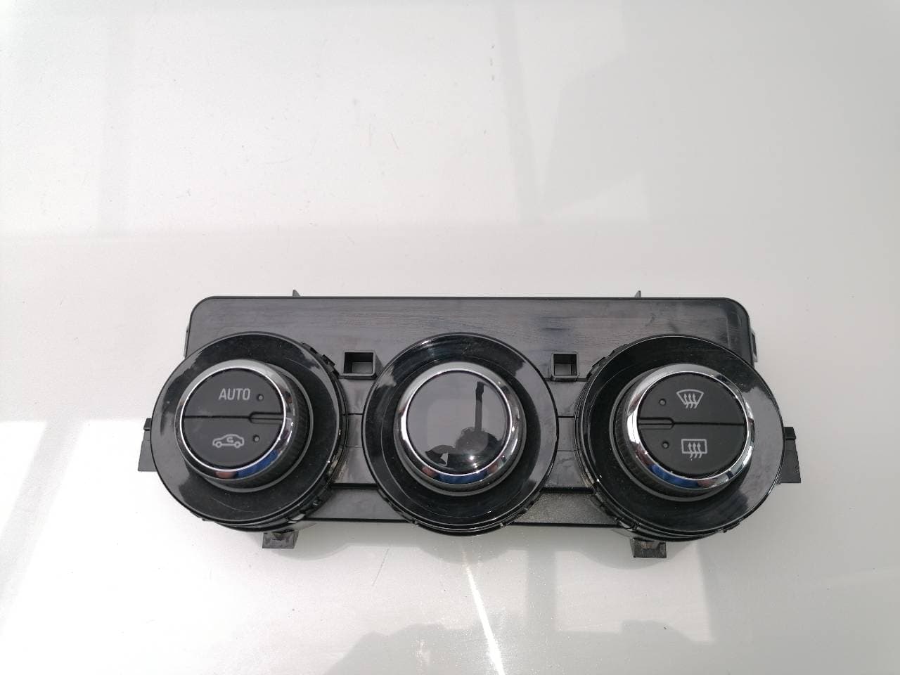 Recambio OPEL CORSA E ref. 13468064