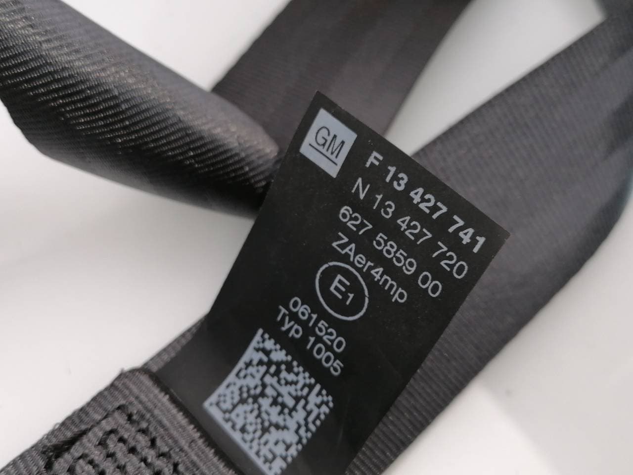 Cinturon seguridad delantero derecho OPEL CORSA E 3