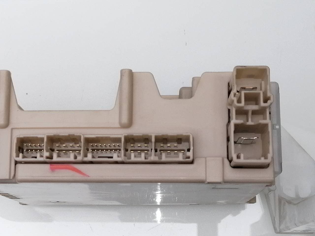 Caja reles / fusibles TOYOTA AYGO 4