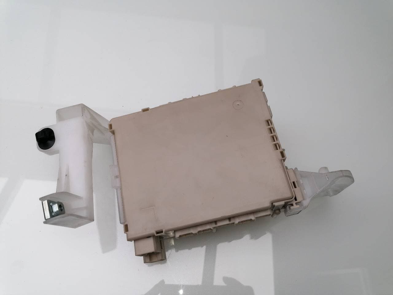Caja reles / fusibles TOYOTA AYGO 3