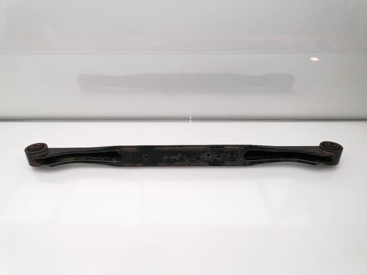 Brazo suspension inferior trasero derecho NISSAN NP300 PICK-UP (D23) 3