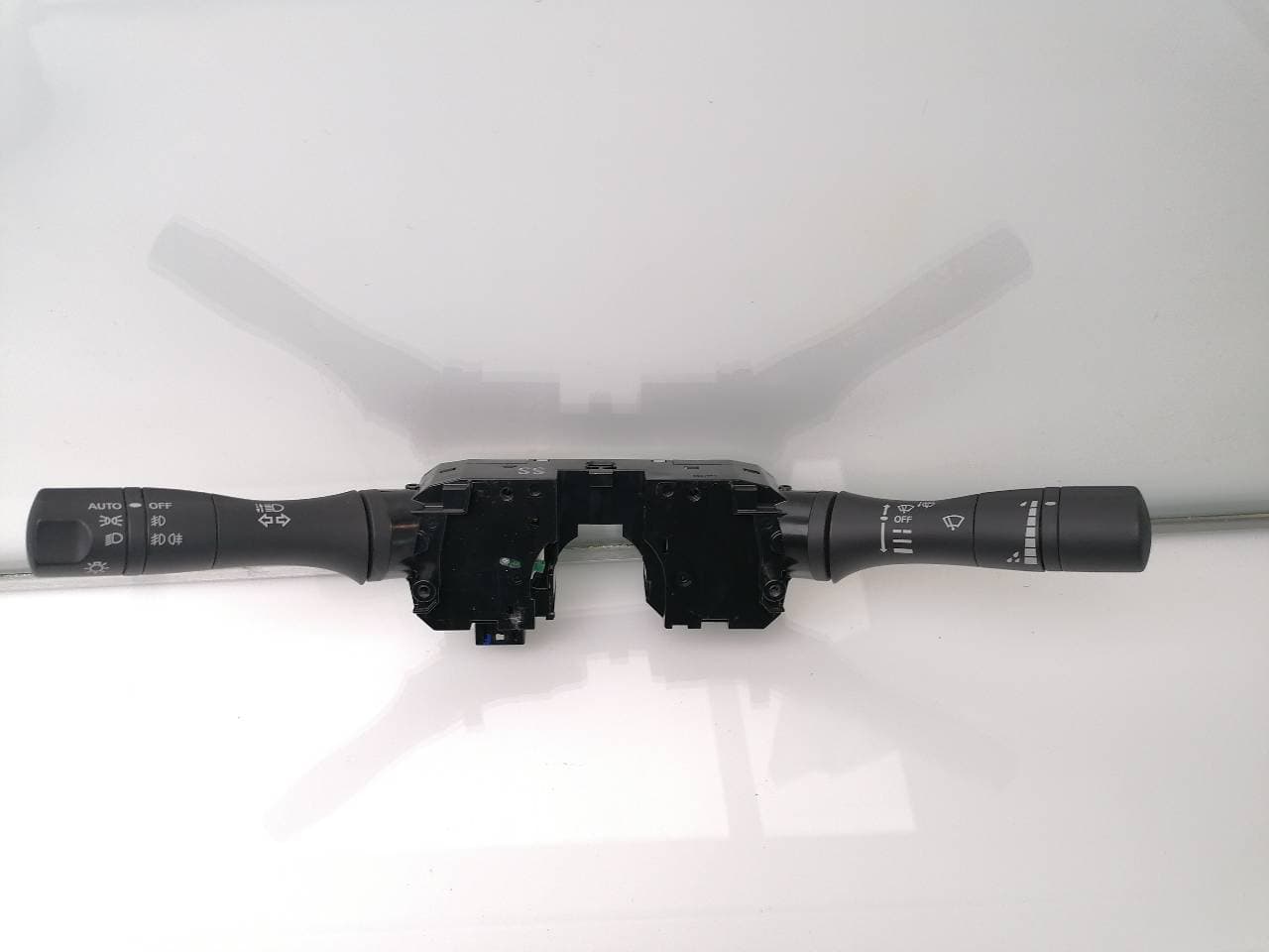 Mando multifuncion NISSAN NP300 PICK-UP (D23)