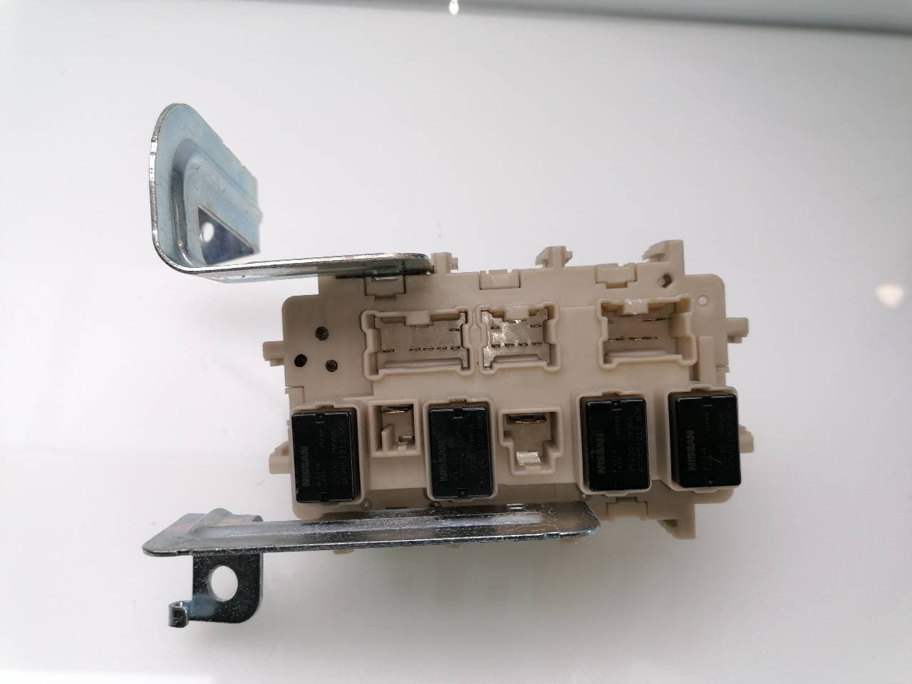 Caja reles / fusibles NISSAN NP300 PICK-UP (D23) 4