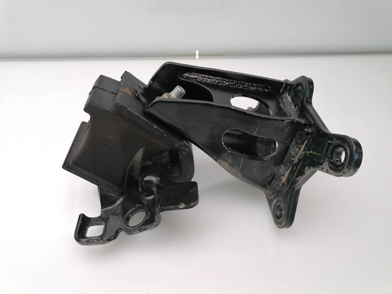 Soporte motor NISSAN NP300 PICK-UP (D23)