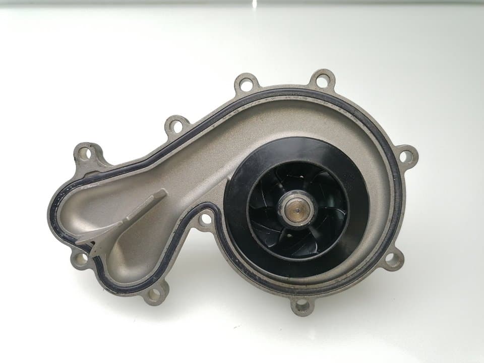 Bomba agua AUDI A5 SPORTBACK (F5A) 2