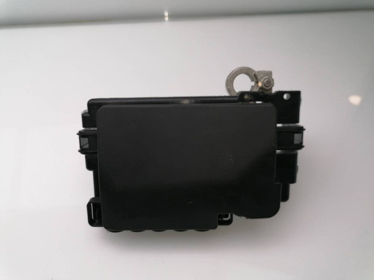Caja reles / fusibles SEAT ARONA