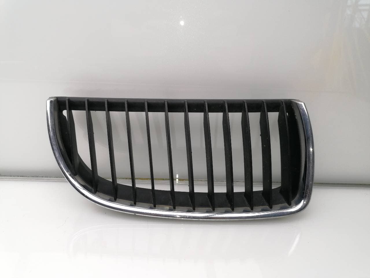 Rejilla delantera BMW SERIE 3 BERLINA (E90)