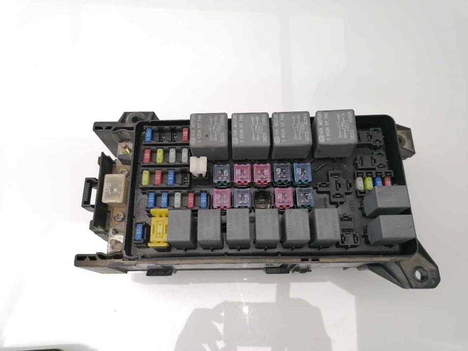 Caja reles / fusibles KIA SORENTO 3