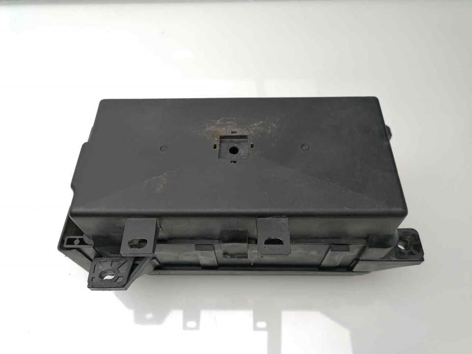 Caja reles / fusibles KIA SORENTO 2