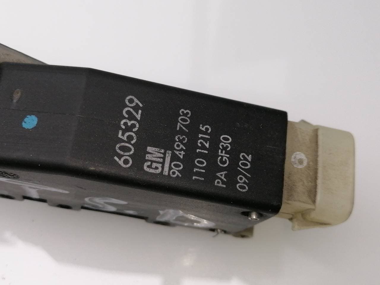 Cerradura puerta trasera derecha OPEL OMEGA B 3