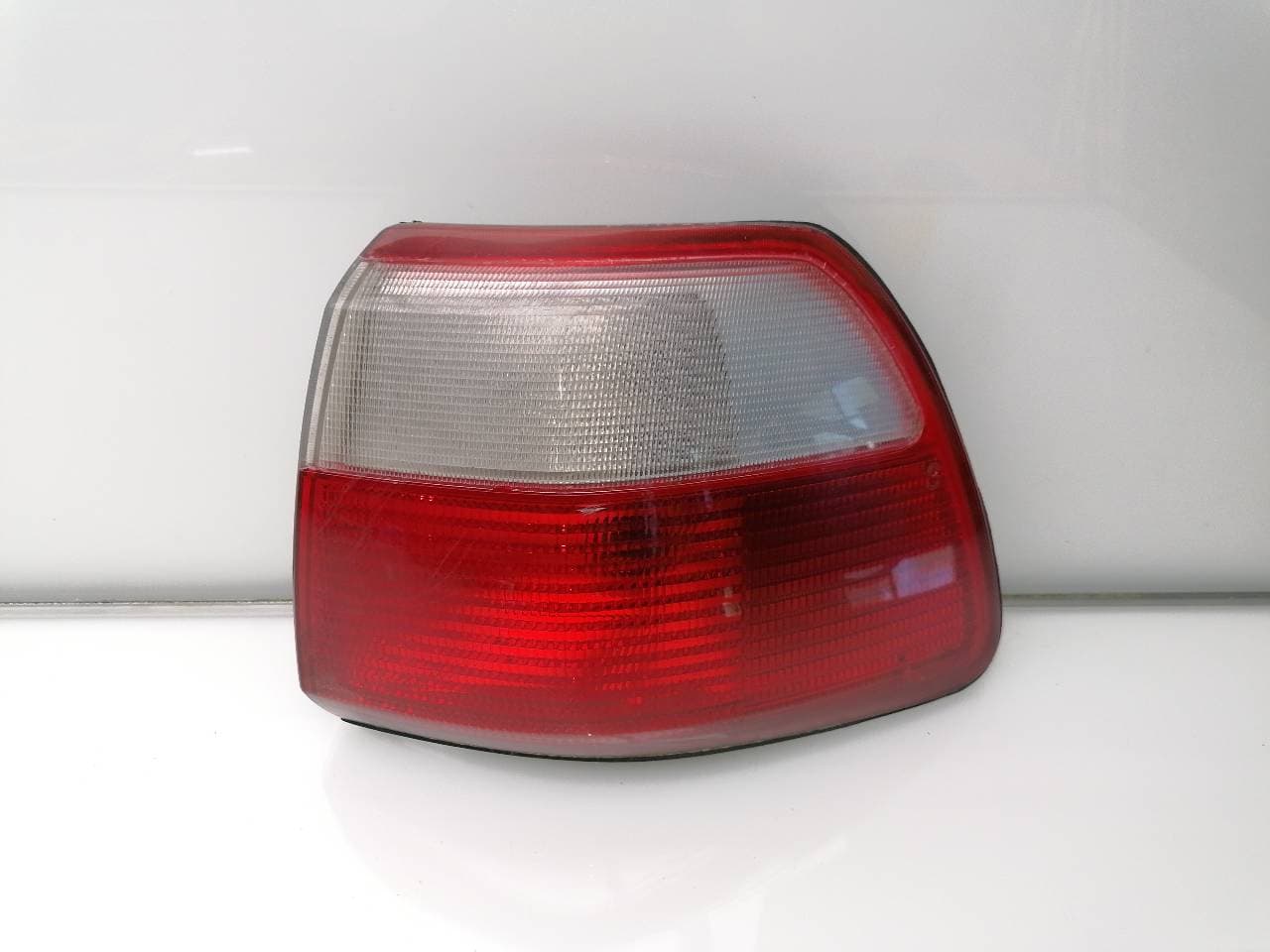 Piloto trasero derecho OPEL OMEGA B