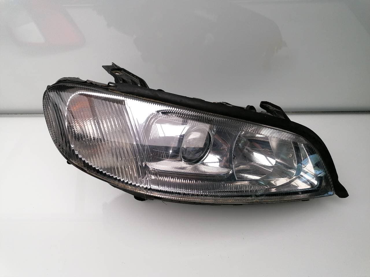 Faro derecho OPEL OMEGA B