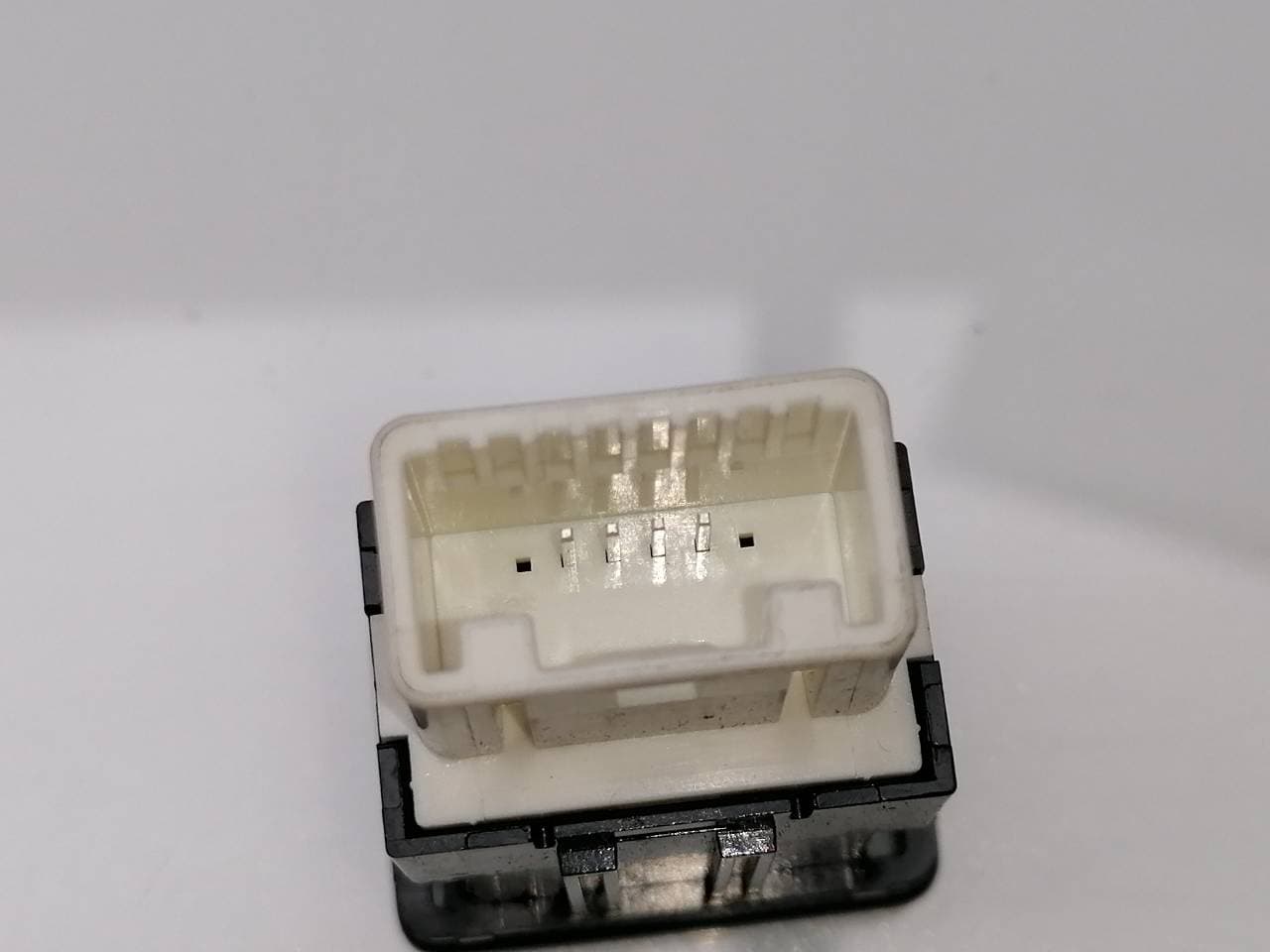 Interruptor MITSUBISHI ECLIPSE CROSS 3