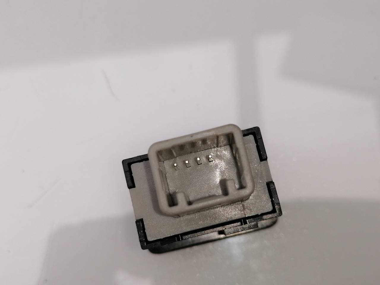 Interruptor MITSUBISHI ECLIPSE CROSS 3