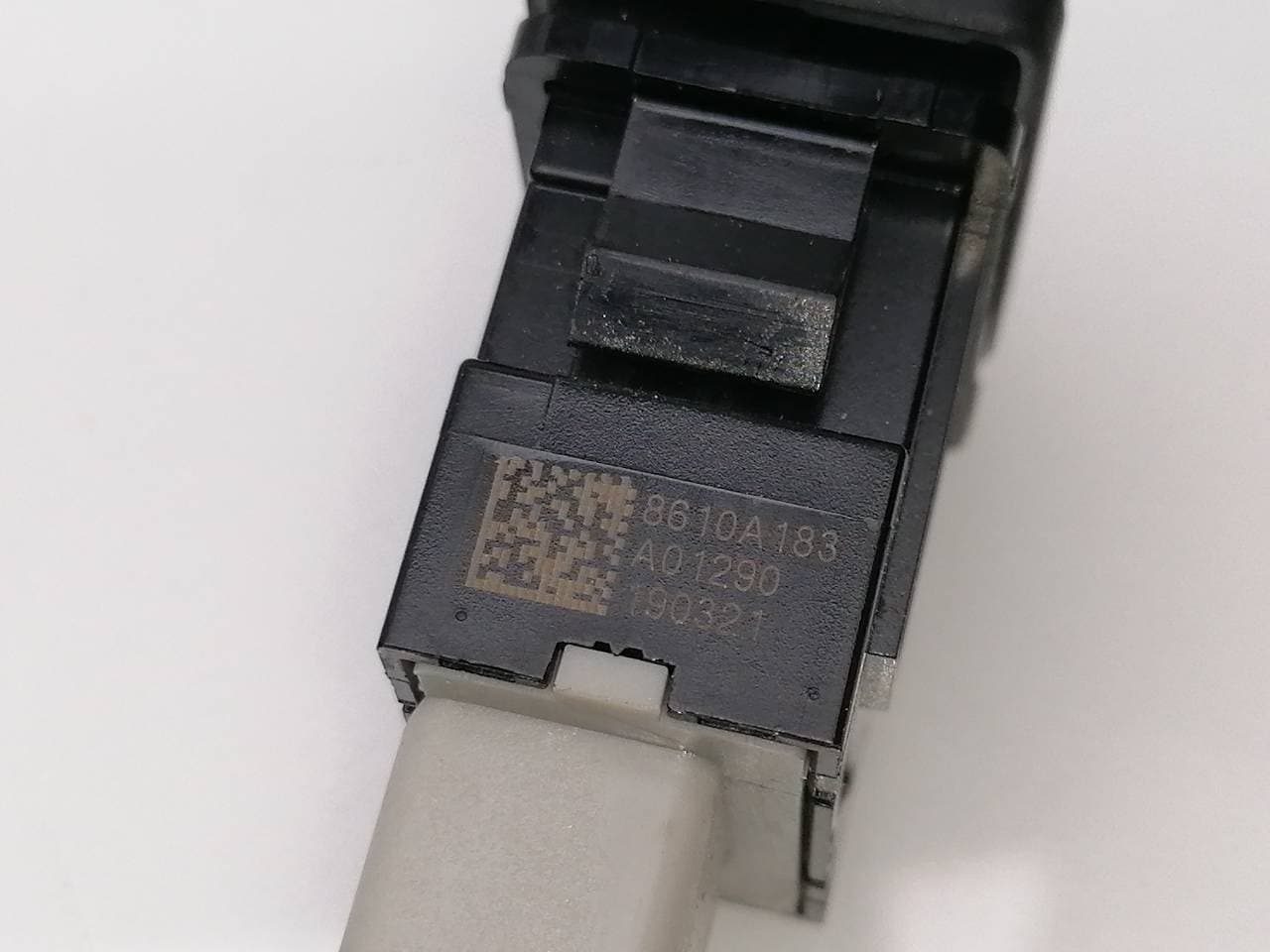 Interruptor MITSUBISHI ECLIPSE CROSS 2