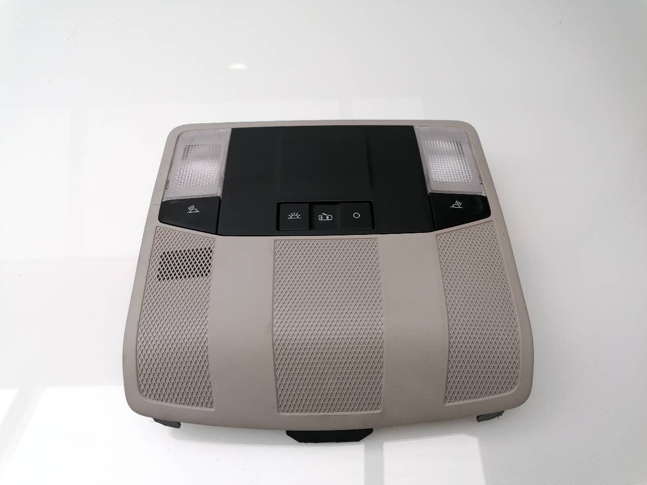 Luz interior MITSUBISHI ECLIPSE CROSS